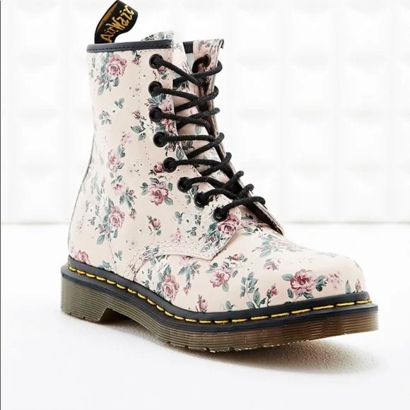 Dr. Martens 1460 Vintage Cream Rose Floral Boots - Picture 1 of 8